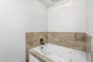 208 S Catalina Ave, Redondo Beach, CA 90277 - Photo 15