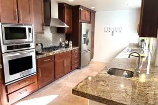 332 5th St, Huntington Beach, CA 92648 - Photo 3