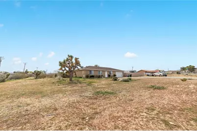 58375 Del Mar St, Yucca Valley, CA 92284 - Photo 5