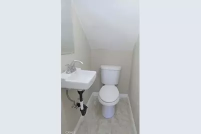 410 E 21st Street, Long Beach, CA 90806 - Photo 13