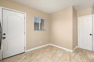 410 E 21st St, Long Beach, CA 90806 - Photo 21