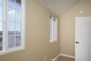 410 E 21st St, Long Beach, CA 90806 - Photo 7