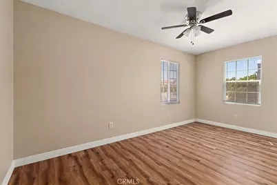 410 E 21st Street, Long Beach, CA 90806 - Photo 15