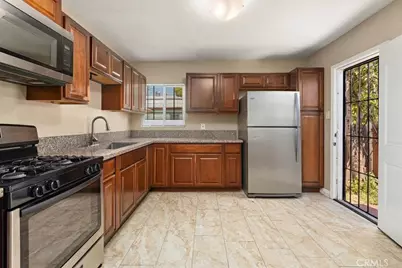 410 E 21st Street, Long Beach, CA 90806 - Photo 9