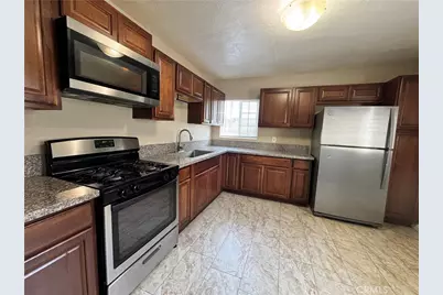 410 E 21st Street, Long Beach, CA 90806 - Photo 1