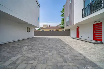 4453 Colfax Ave, Studio City, CA 91602 - Photo 31