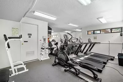 5216 Yarmouth Avenue #106, Encino, CA 91316 - Photo 29