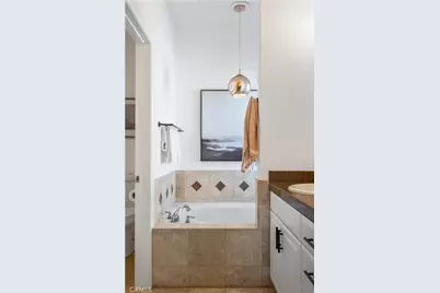 311 Aviation Place, Manhattan Beach, CA 90266 - Photo 31