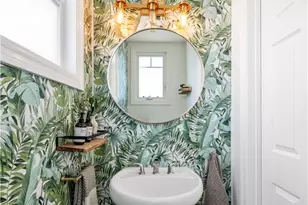 311 Aviation Pl, Manhattan Beach, CA 90266 - Photo 35