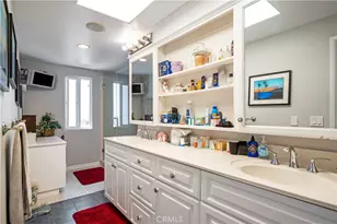 867 Aubrey Ct, Hermosa Beach, CA 90254 - Photo 15
