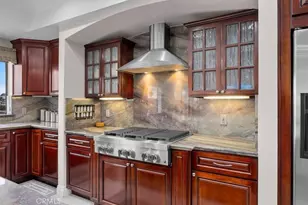 512 Esplanade, Redondo Beach, CA 90277 - Photo 9