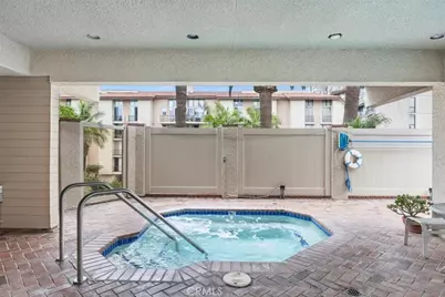 512 Esplanade #303, Redondo Beach, CA 90277 - Photo 39