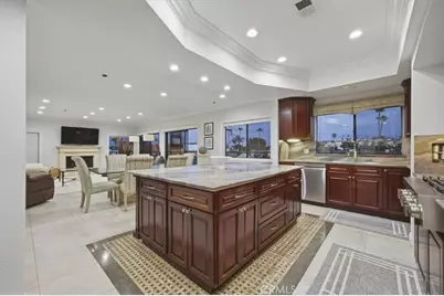 512 Esplanade #303, Redondo Beach, CA 90277 - Photo 7
