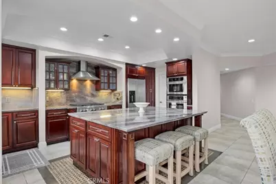 512 Esplanade #303, Redondo Beach, CA 90277 - Photo 7