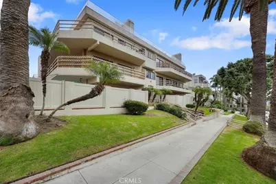 512 Esplanade #303, Redondo Beach, CA 90277 - Photo 43