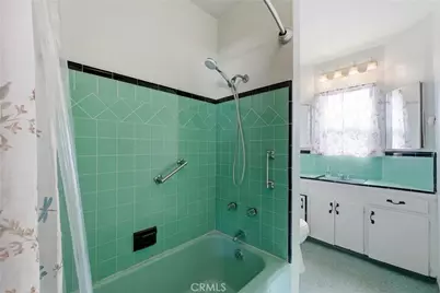 933 King Avenue, Wilmington, CA 90744 - Photo 15