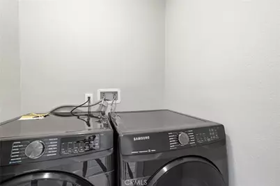 10105 S Main St, Los Angeles, CA 90003 - Photo 13