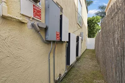 10105 S Main St, Los Angeles, CA 90003 - Photo 23