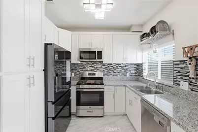 10105 S Main St, Los Angeles, CA 90003 - Photo 9