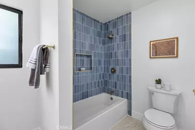 923 Larker Avenue, Los Angeles, CA 90042 - Photo 19