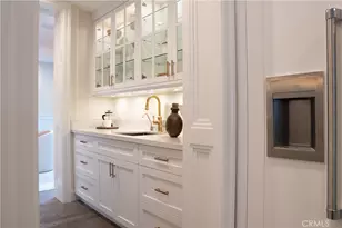 2520 La Condesa Dr, Los Angeles, CA 90049 - Photo 35