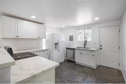 1251 N Commonwealth, Los Angeles, CA 90029 - Photo 29