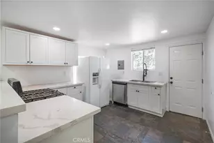 1251 N Commonwealth, Los Angeles, CA 90029 - Photo 29