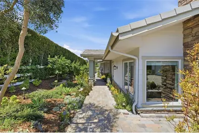 19 Sunnyfield, Rolling Hills Estates, CA 90274 - Photo 7