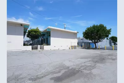 527 W 9th Street, San Pedro, CA 90731 - Photo 7