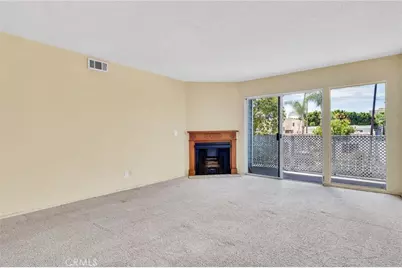 955 E 3rd #202, Long Beach, CA 90802 - Photo 17