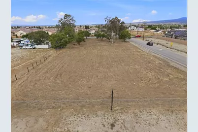 6327 Maloof Avenue, Fontana, CA 92336 - Photo 7