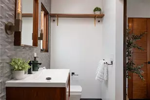 918 3rd St, Hermosa Beach, CA 90254 - Photo 37