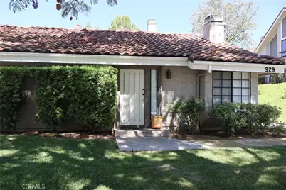 929 Thistlegate, Oak Park, CA 91377 - Photo 3