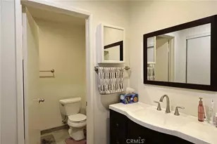 929 Thistlegate, Oak Park, CA 91377 - Photo 17