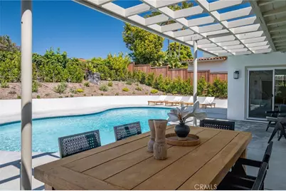 1320 Via Gabriel, Palos Verdes Estates, CA 90274 - Photo 39