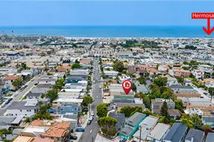 1049 3rd St, Hermosa Beach, CA 90254 - Photo 1