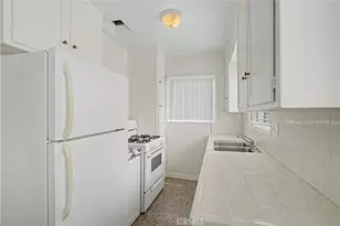 1049 3rd St, Hermosa Beach, CA 90254 - Photo 9