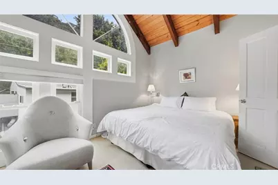 9856 Portola Drive, Beverly Hills, CA 90210 - Photo 11