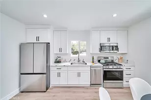 1147 W 39th, Los Angeles, CA 90037 - Photo 5