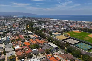 702 10th, Hermosa Beach, CA 90254 - Photo 1