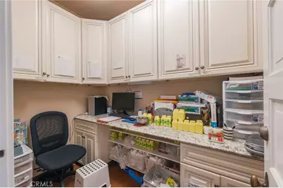 146 E Walnut Avenue, Monrovia, CA 91016 - Photo 21