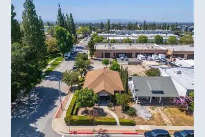146 E Walnut Avenue, Monrovia, CA 91016 - Photo 29