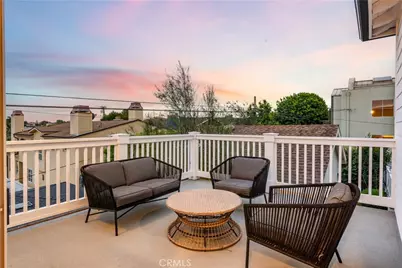 1816 Walnut Avenue, Manhattan Beach, CA 90266 - Photo 13