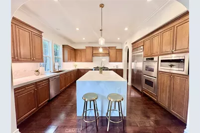 8005 Bell Crest Drive, Los Angeles, CA 90045 - Photo 17