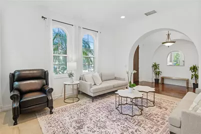 8005 Bell Crest Drive, Los Angeles, CA 90045 - Photo 5
