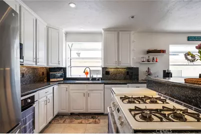 3513 S Kerckhoff Avenue, San Pedro, CA 90731 - Photo 7