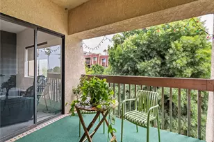 2001 E 21st St, Signal Hill, CA 90755 - Photo 17
