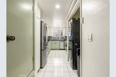 2001 E 21st St #327, Signal Hill, CA 90755 - Photo 9