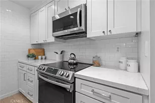 5257 Radford Ave, Valley Village, CA 91607 - Photo 9
