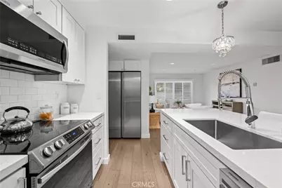5257 Radford Ave #101, Valley Village, CA 91607 - Photo 5